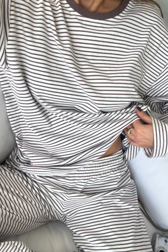 Stripes Lounge Set Brown
