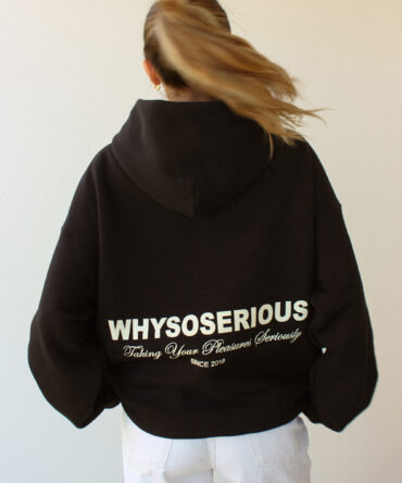 Czarna Bluza z kapturem WSS