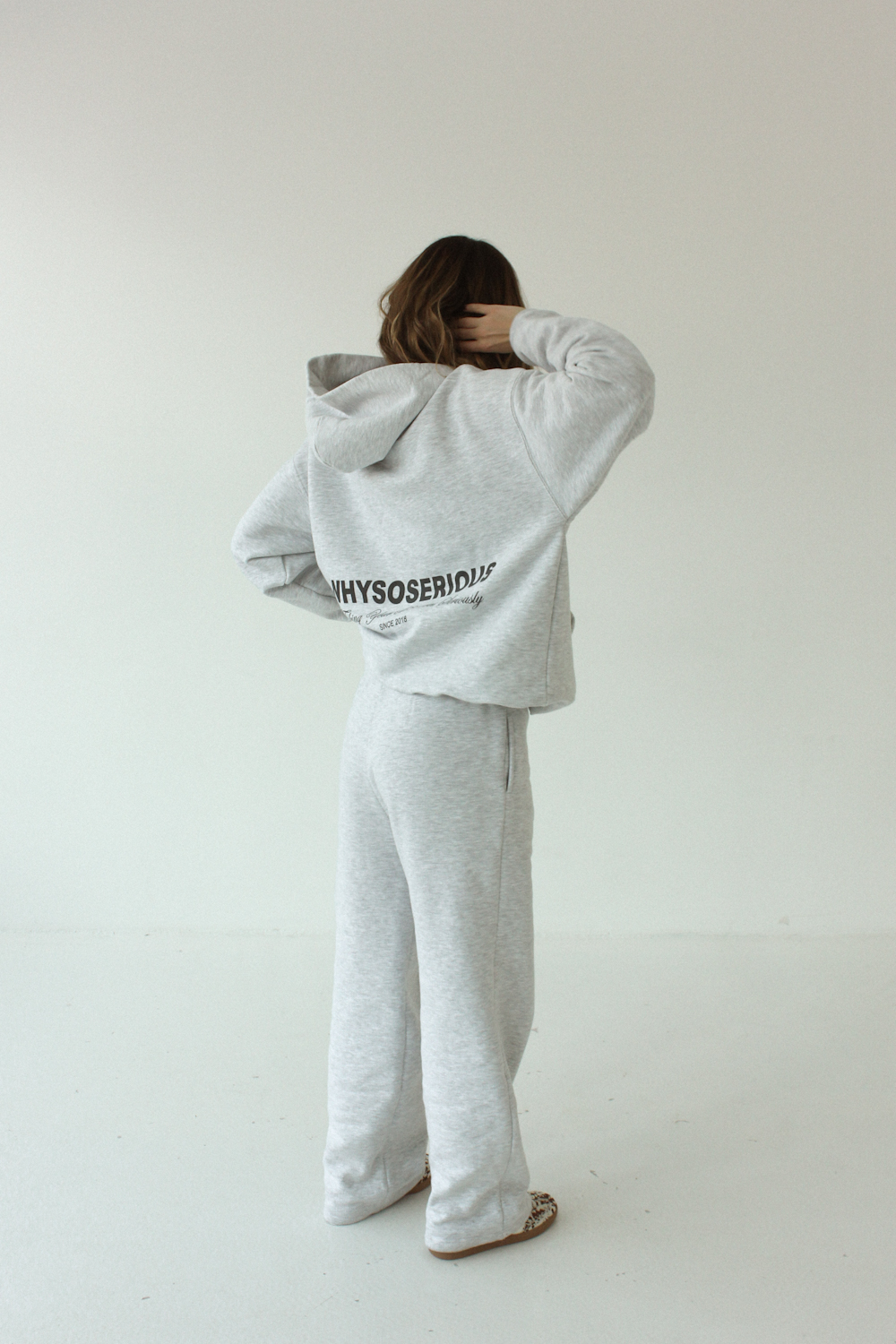 Spodnie Dresowe Wide WSS Szare - obrazek 4