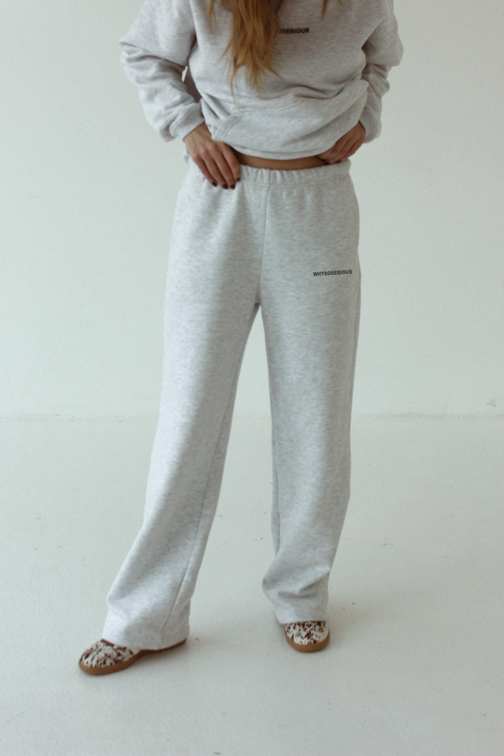 Spodnie Dresowe Wide WSS Szare - obrazek 2