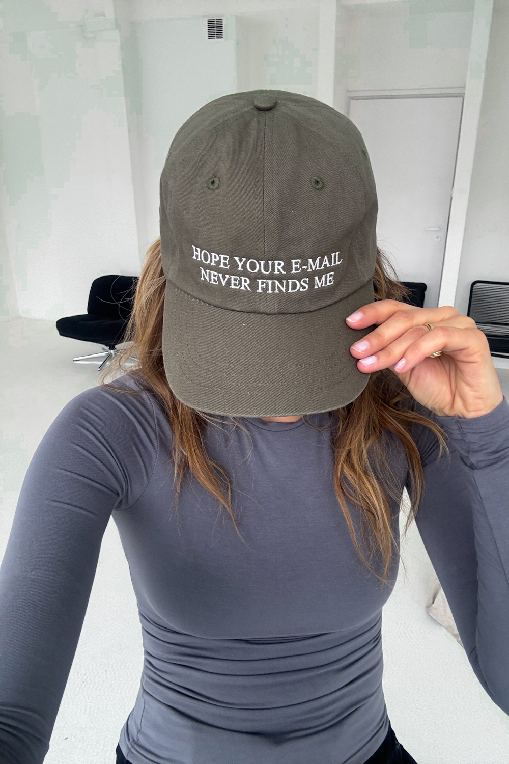 Czapka No E-mails Khaki - obrazek 2