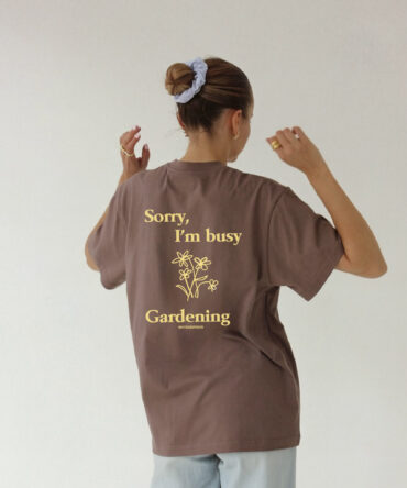 T-shirt Gardening Brązowy