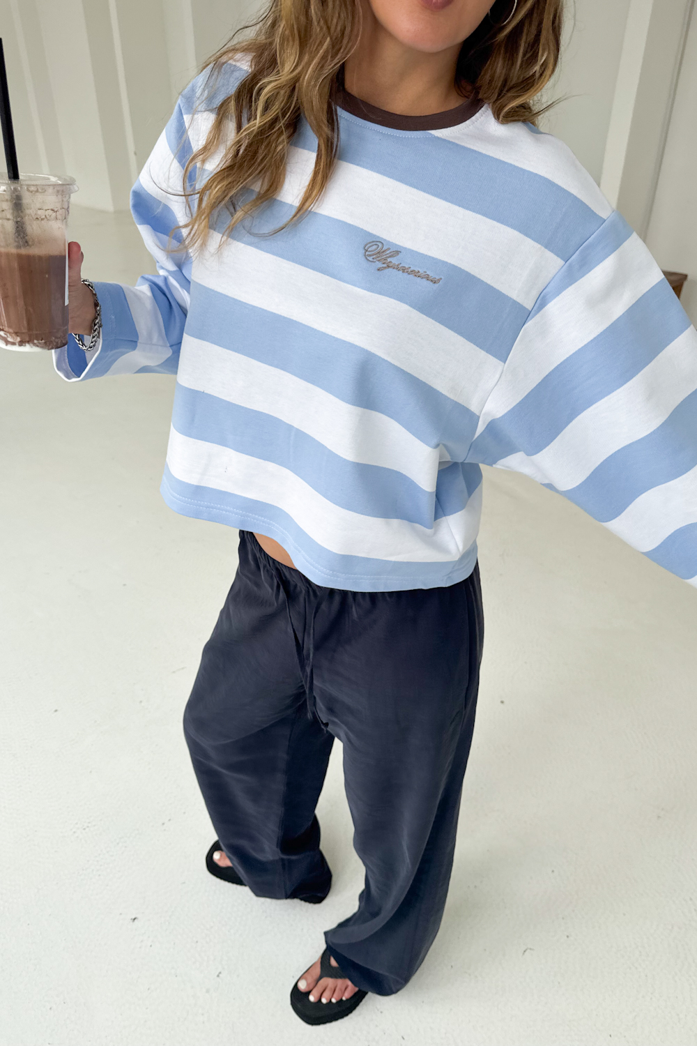 Longsleeve Boxy w Paski Niebieskie - obrazek 2