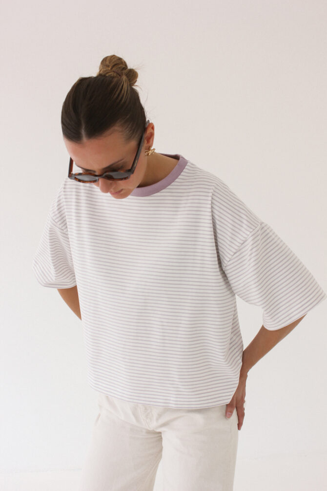 T-shirt Boxy Stripes Lilac - obrazek 2