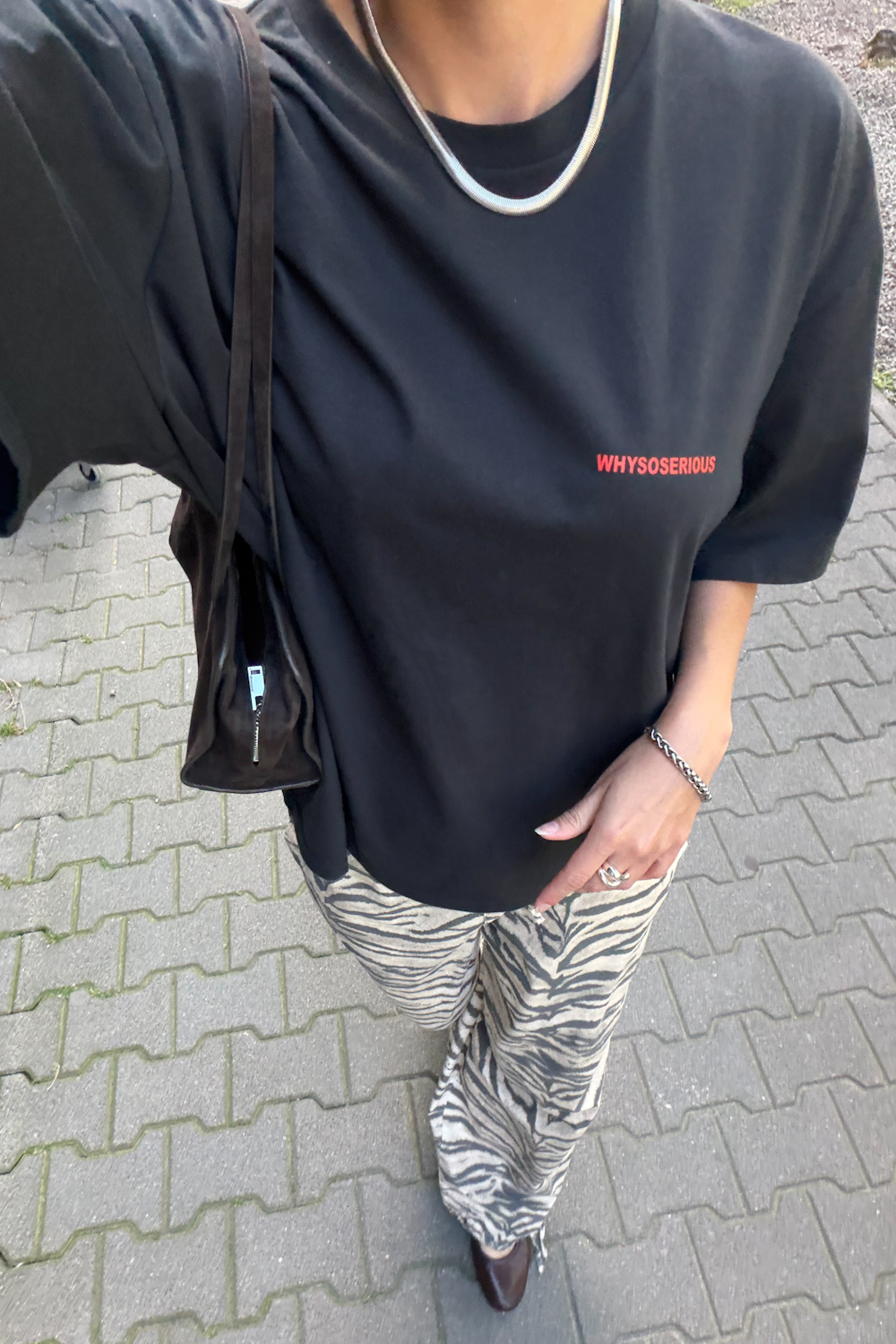 T-shirt Tiger Oversize Dusty Black - obrazek 3